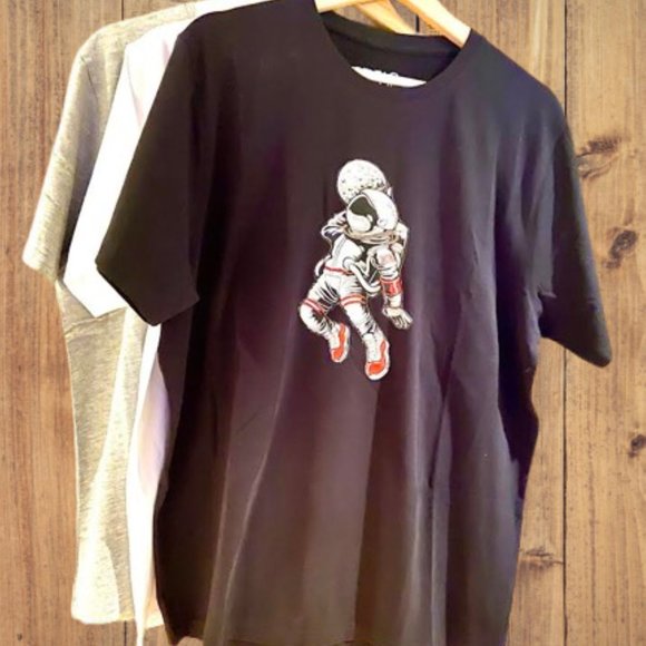 Astronaut Mens Tee from Casa de Loca. $9.99 Shipping discount - Picture 4 of 6